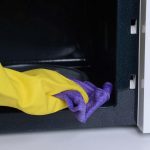 comment laver rapidement le micro-ondes