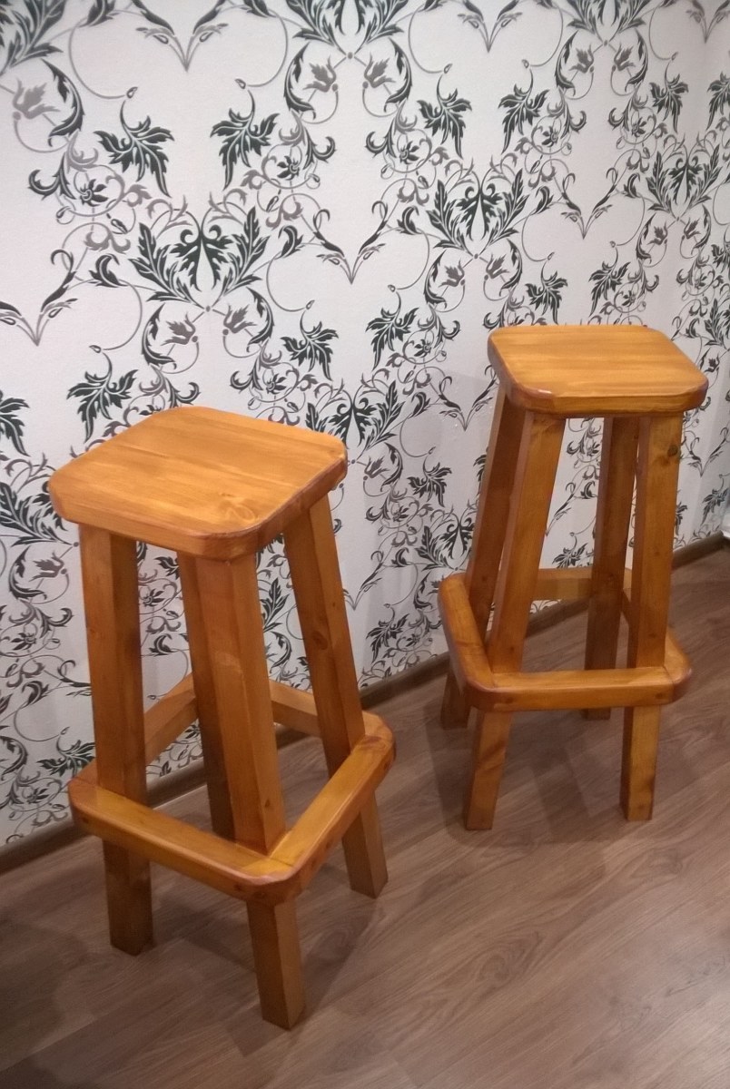 Tabourets hauts