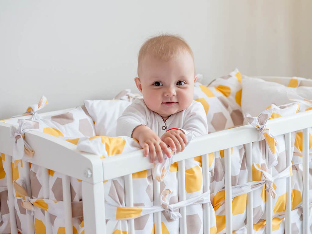 safe side for the baby's crib