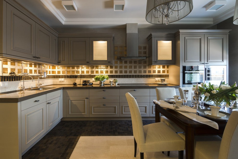 coin repas dans la cuisine