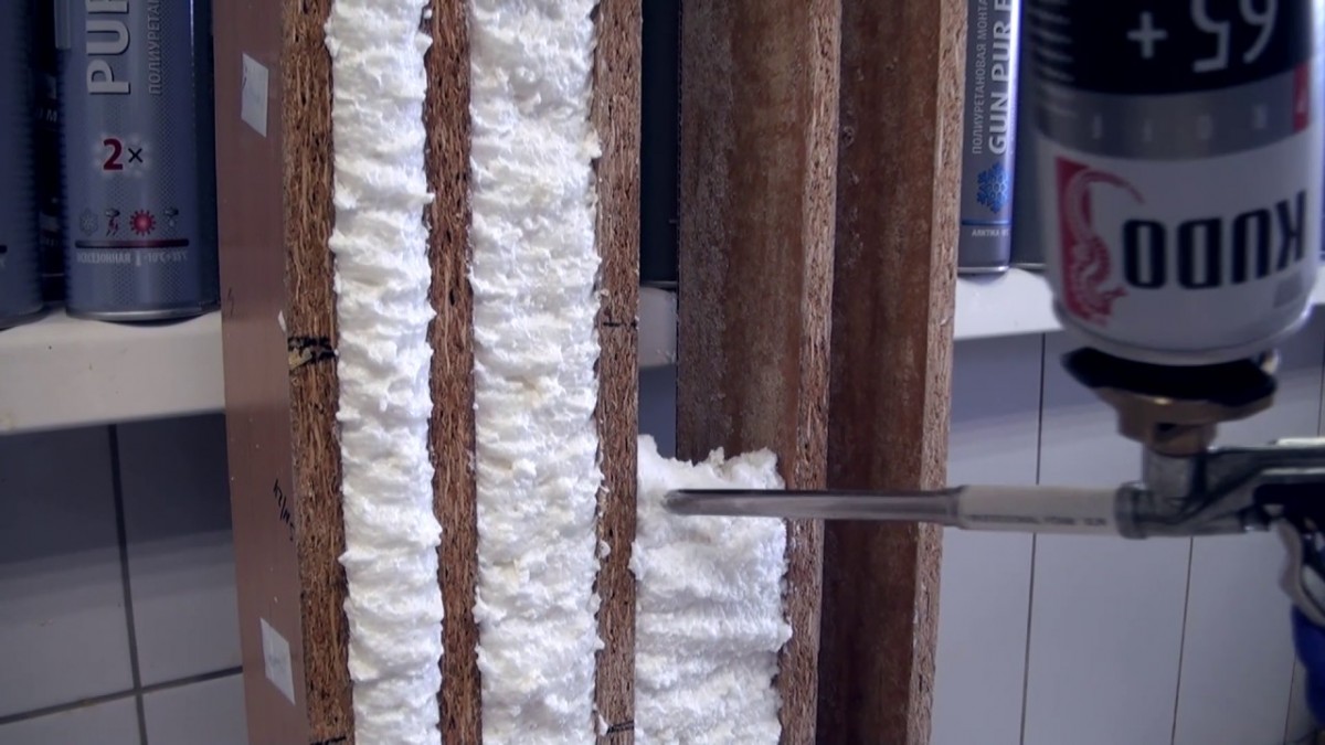 travailler avec de la mousse de polyuréthane