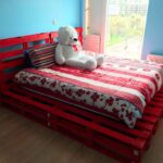 pallet bed types of photo