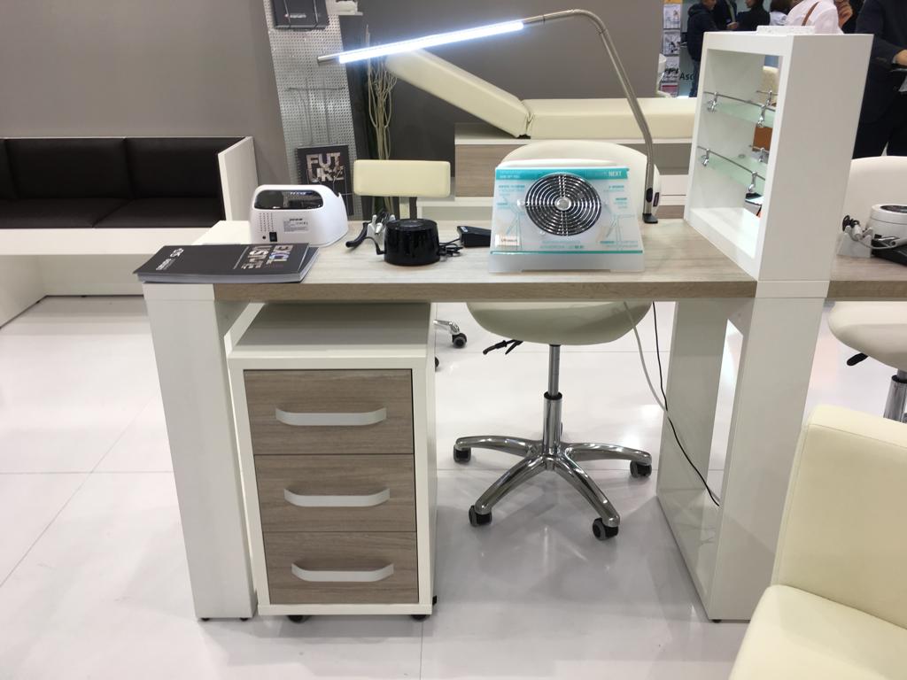 idées de photo de table de manucure