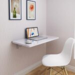 table sur le balcon pour travailler