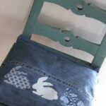 coussin de chaise avec lièvre