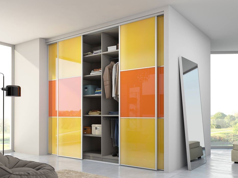 Kleiderschrank im Innenraum