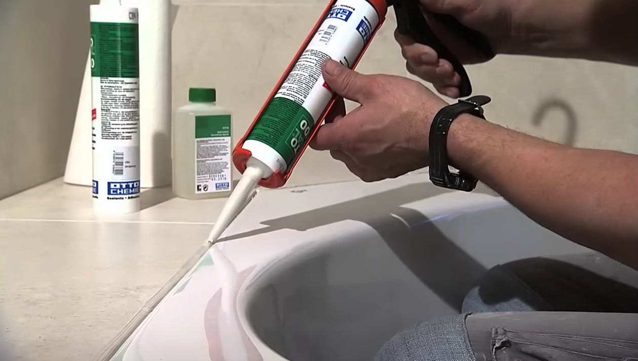 Mastic silicone
