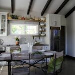 mesa e cadeiras para uma pequena cozinha opções de fotos