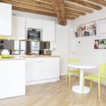mesa e cadeiras para uma pequena cozinha com ideias de fotos