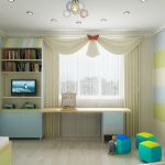 une table le long de la fenêtre dans les cubes des enfants