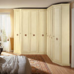 armoire d'angle beige clair