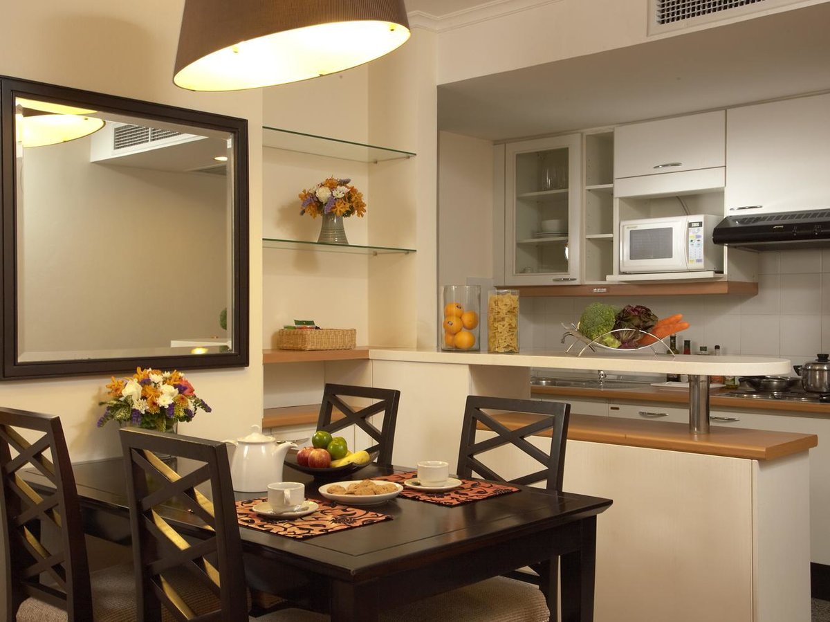 miroir dans la cuisine