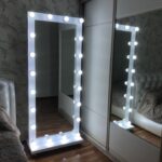 conception d'idées de miroir rétroéclairé