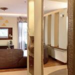 plus grand miroir sur le côté