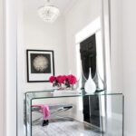 miroir de couloir avec table en verre