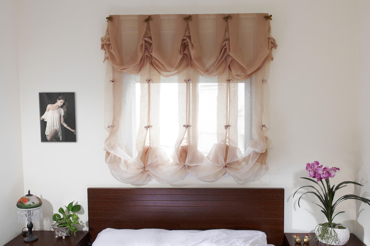 rideaux autrichiens pour la chambre