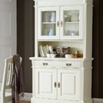 credenza cucina con libri