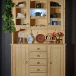 credenza di campagna della cucina