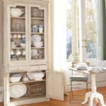 credenza cucina con anta aperta