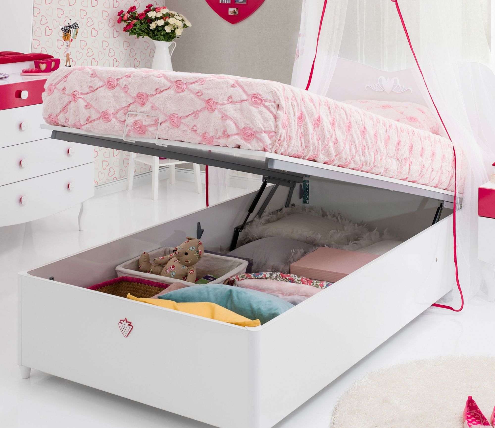 Babybett mit Hebemechanismus