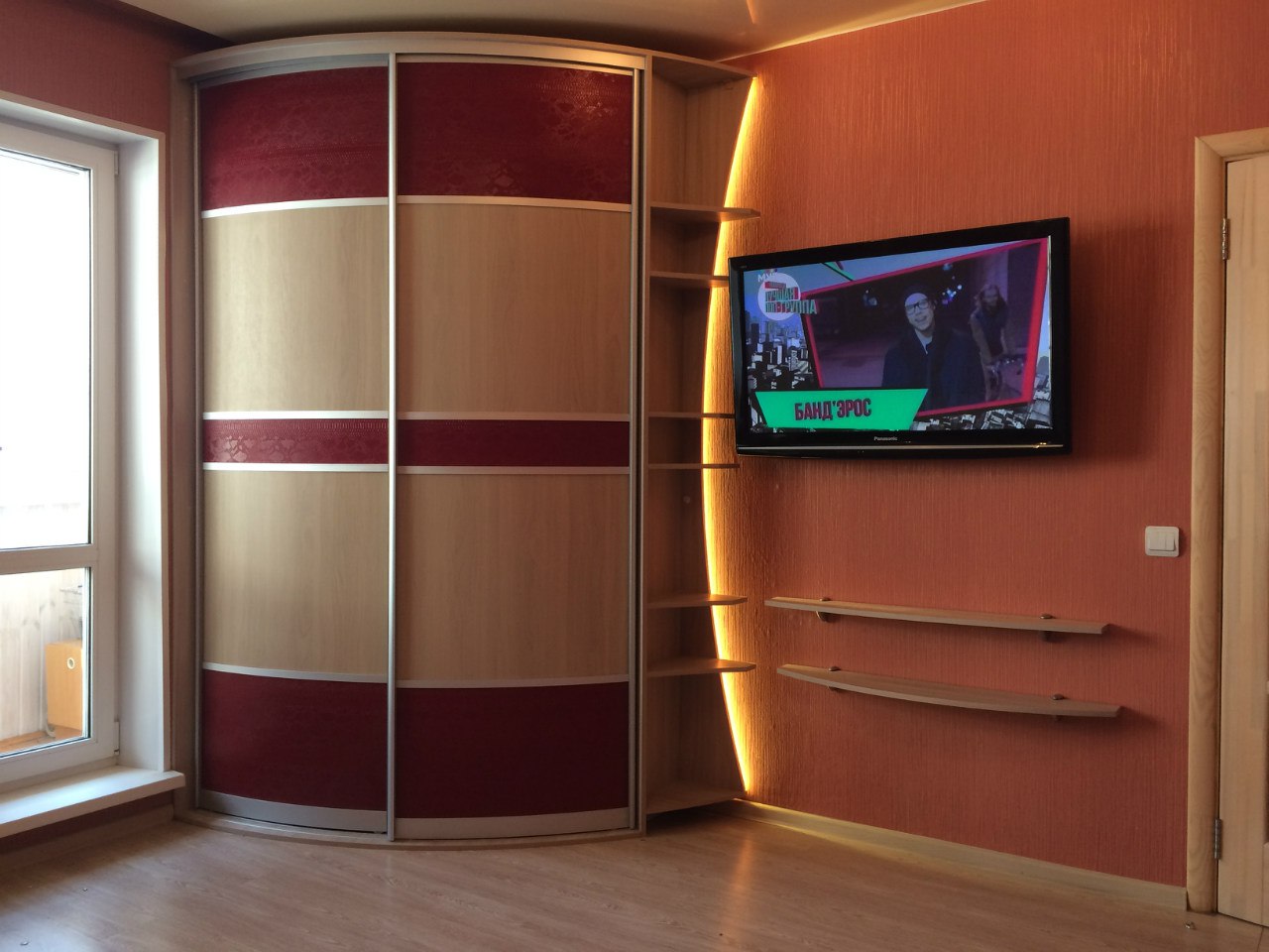 armoires rayon à l'intérieur