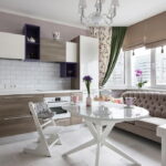 rideaux courts dans les photos de l'intérieur de la cuisine