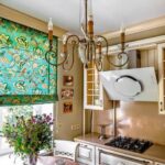 rideaux courts dans la cuisine
