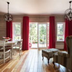 décor photo rideaux rouges