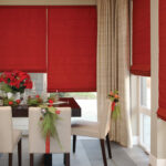 rideaux rouges romains