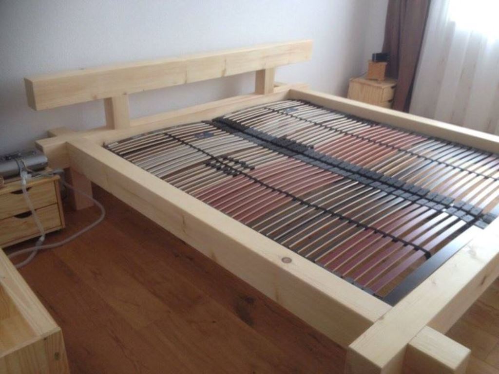 lit cottage en bois