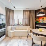cuisine 10 m² avec un canapé décoration photo
