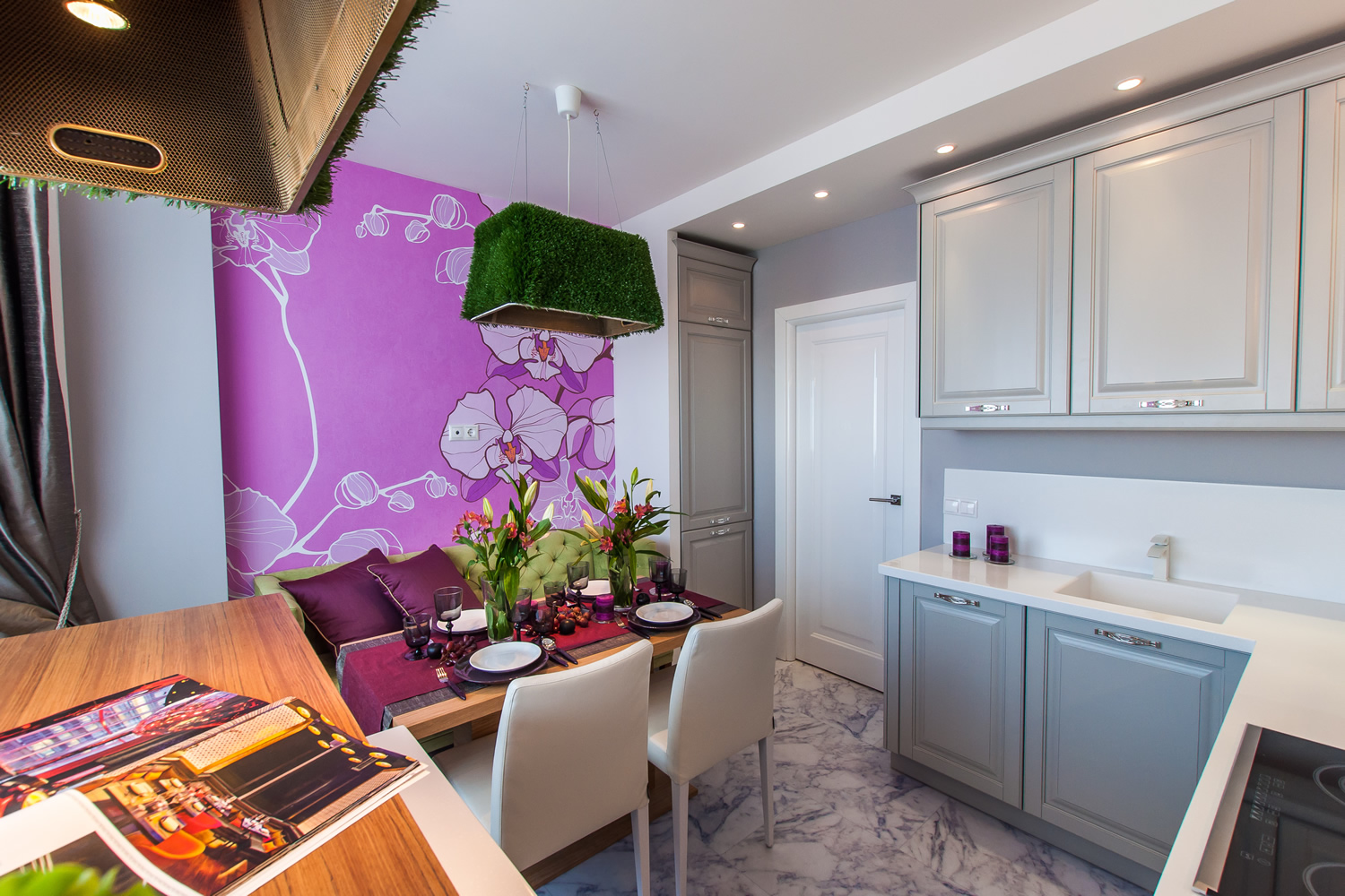 cuisine 10 m² avec décor canapé