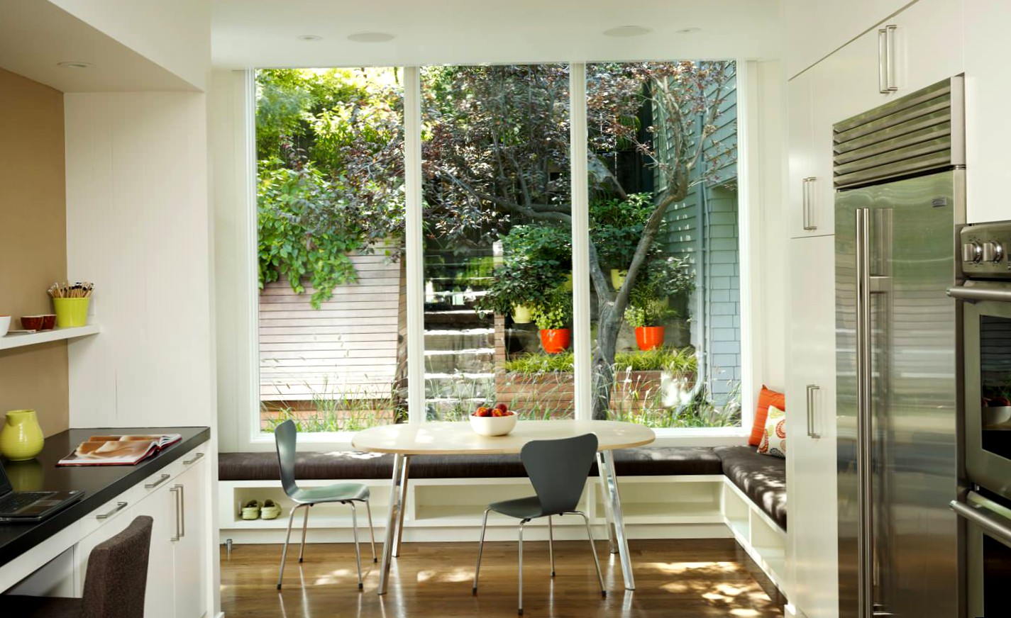 cuisine 10 m² avec canapé design