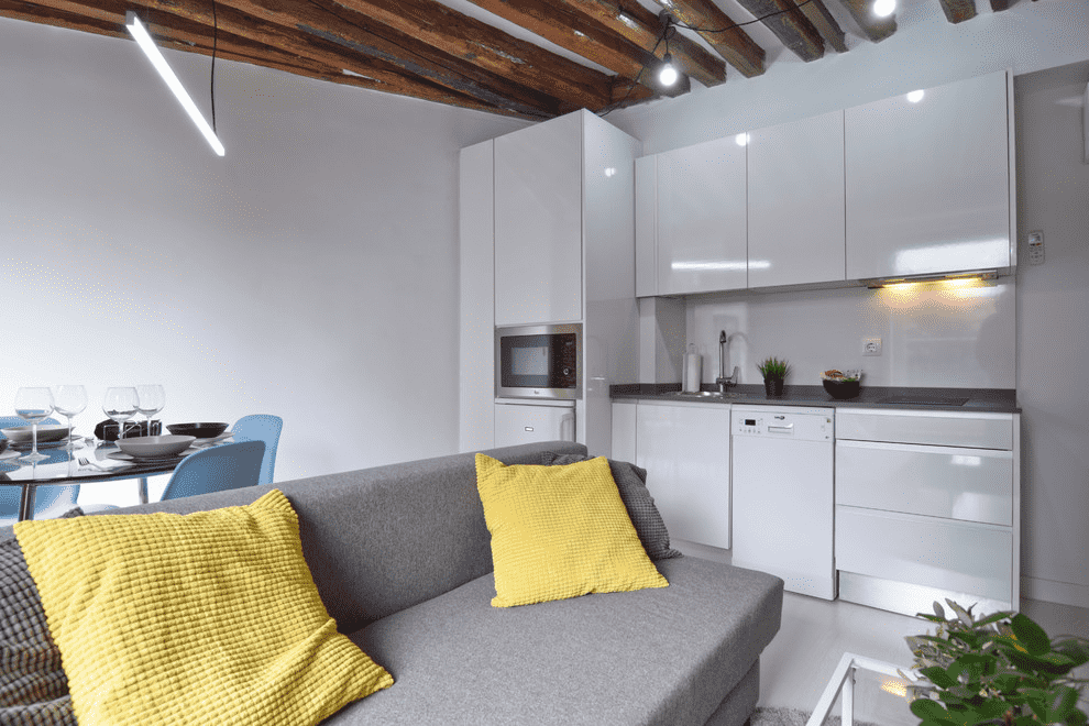 cuisine 15 m² avec canapé photo intérieur