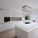 grand ensemble de cuisine blanc