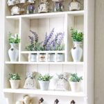 étagère provence dans la cuisine avec lavande