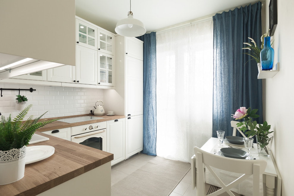 Rideaux en lin dans la cuisine