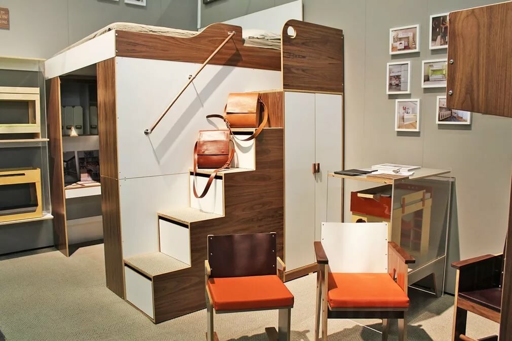 ensemble de meubles pour une petite pièce