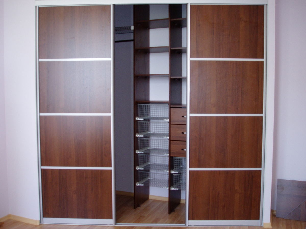 assemblage de vantail de porte