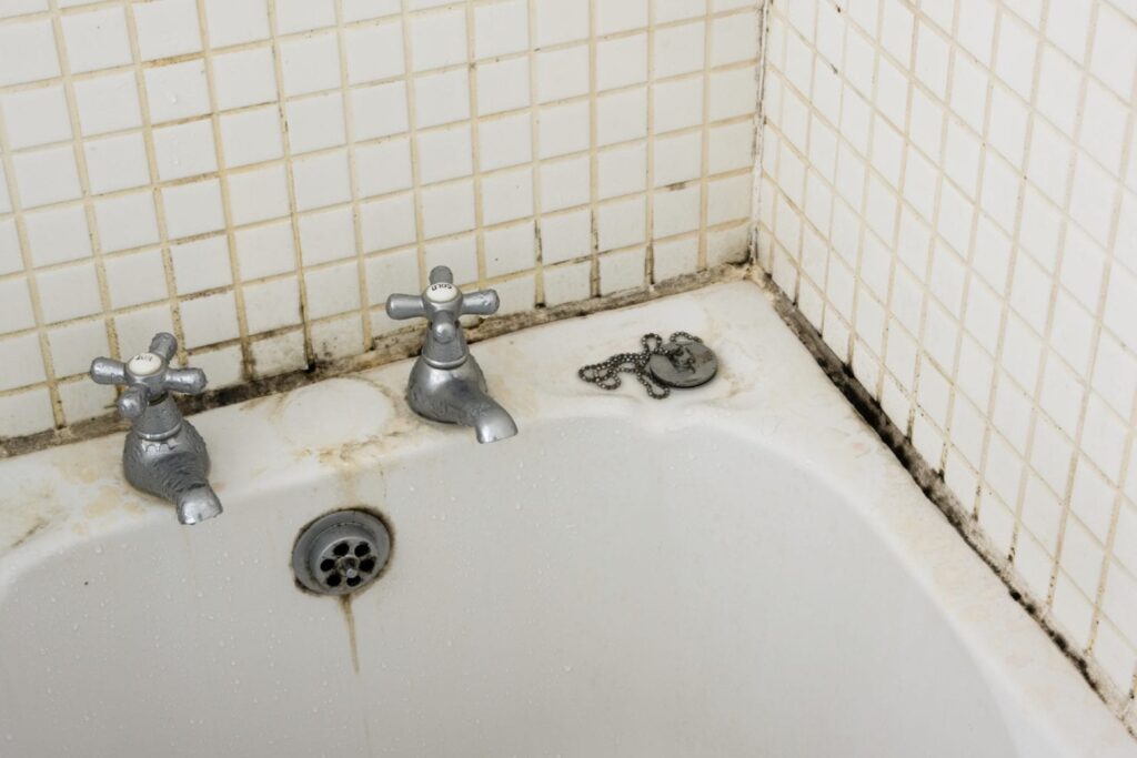 humidité dans la salle de bain
