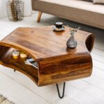 table en bois avec des trous