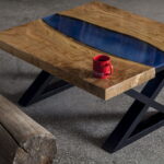 table avec insert en bois bleu