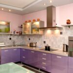 ensemble de cuisine néoclassique violet