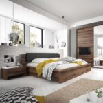 étagère dans la chambre