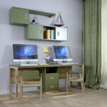 étagère de bureau au dessus de la table