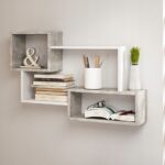 étagère décorative au dessus de la table