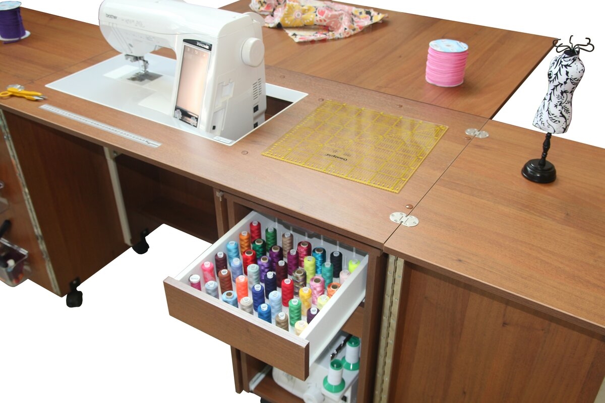 table de couture spéciale