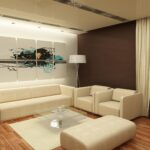 sala de estar com uma grande pintura