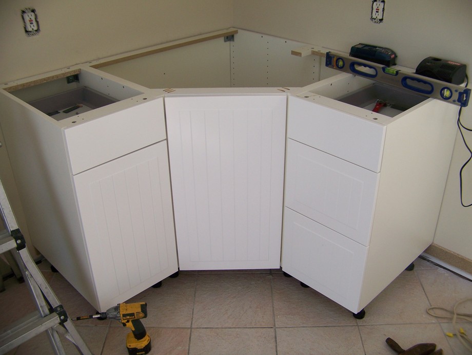 assemblage d'un module d'angle pour un évier