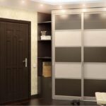 wardrobe strip